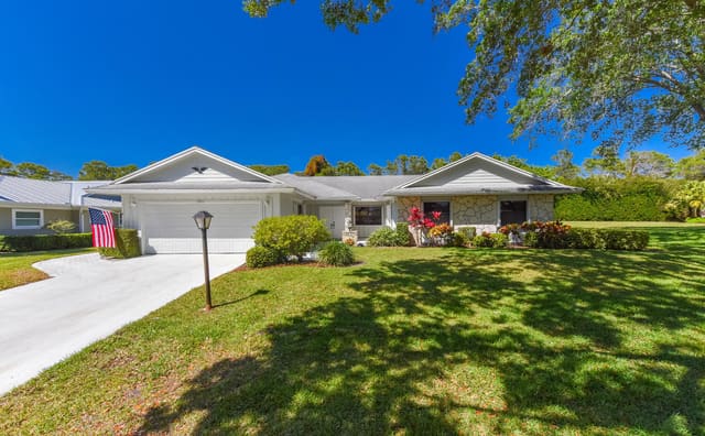 12812 SE Royal Troon Court, Hobe Sound, FL 33455