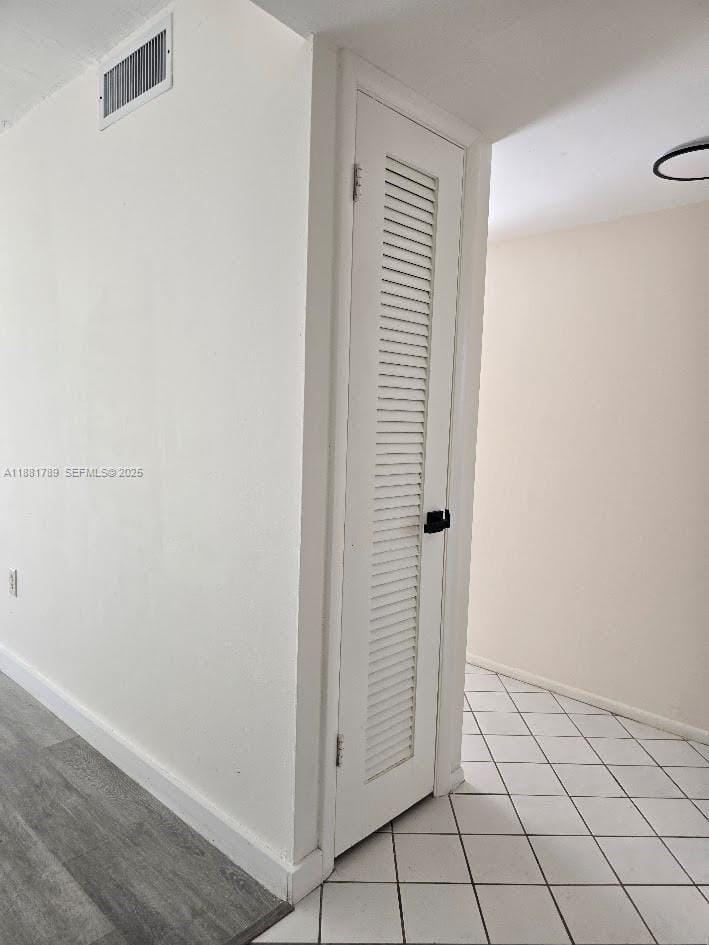 2831 E Sunrise Lakes Drive 208, Sunrise, FL 33322 photo 16