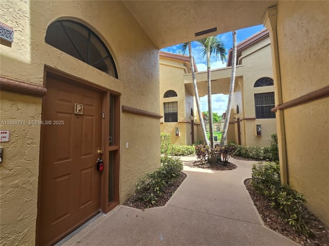 5139 Europa Drive P, sold in Excellente Village A,B,C,, Boynton Beach, FL
