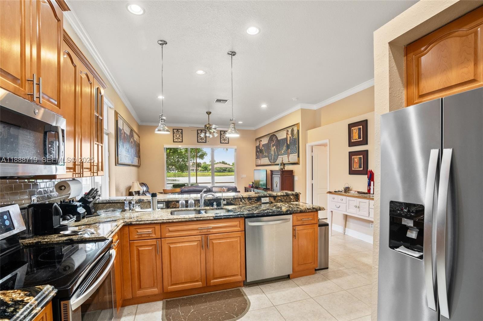 19324 SW 66th Street, Pembroke Pines, FL 33332 photo 11