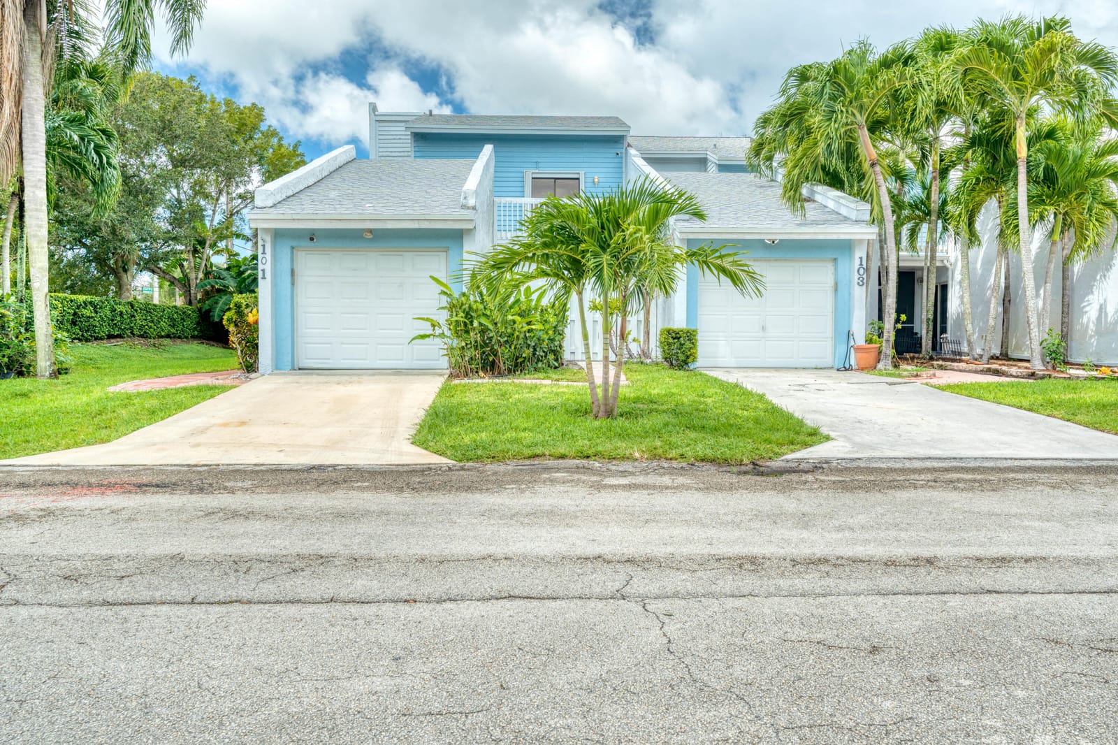 101 Fairway Lane, Royal Palm Beach, FL 33411