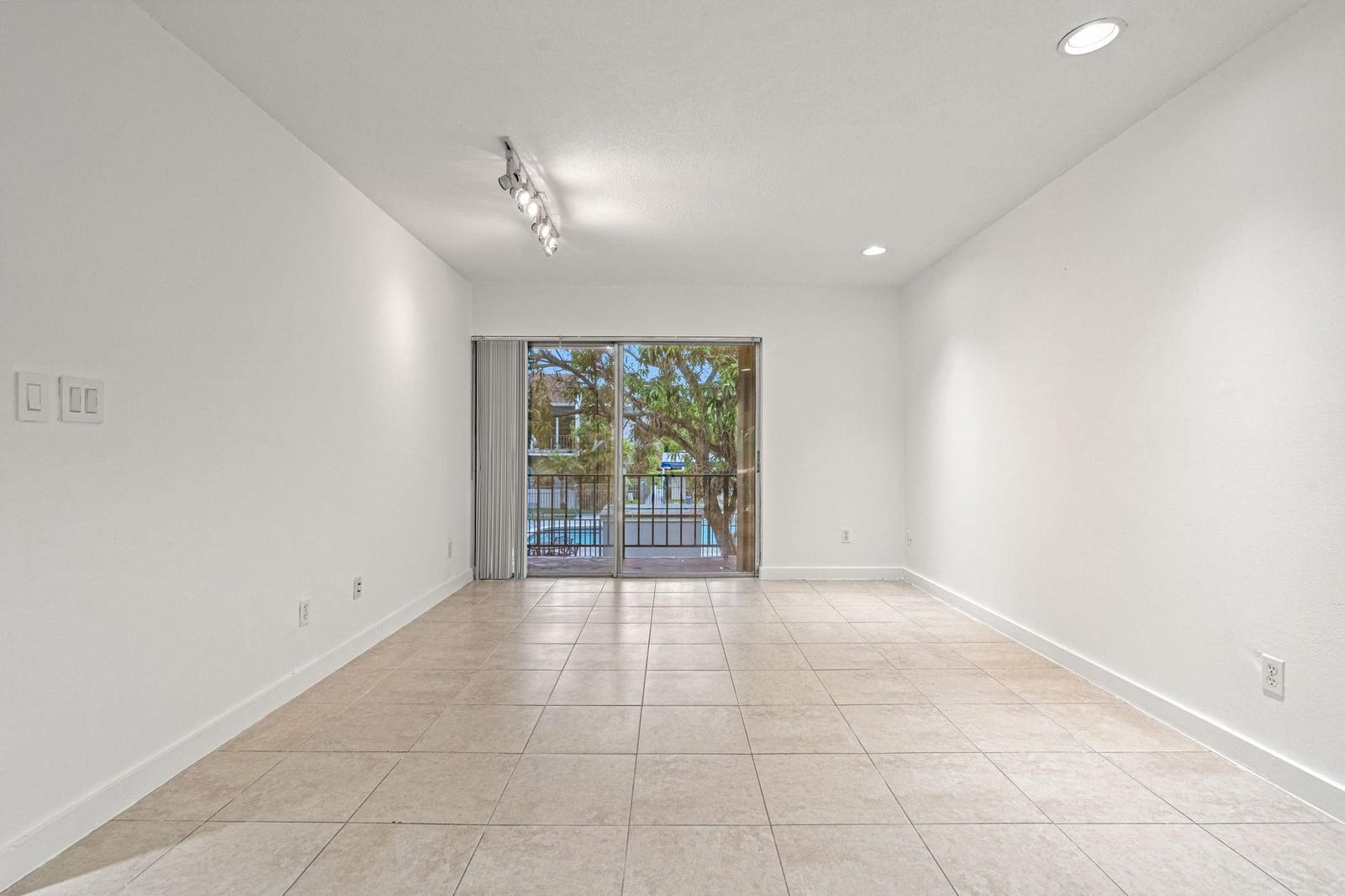 9231 SW 87 Avenue C7 — photo 11