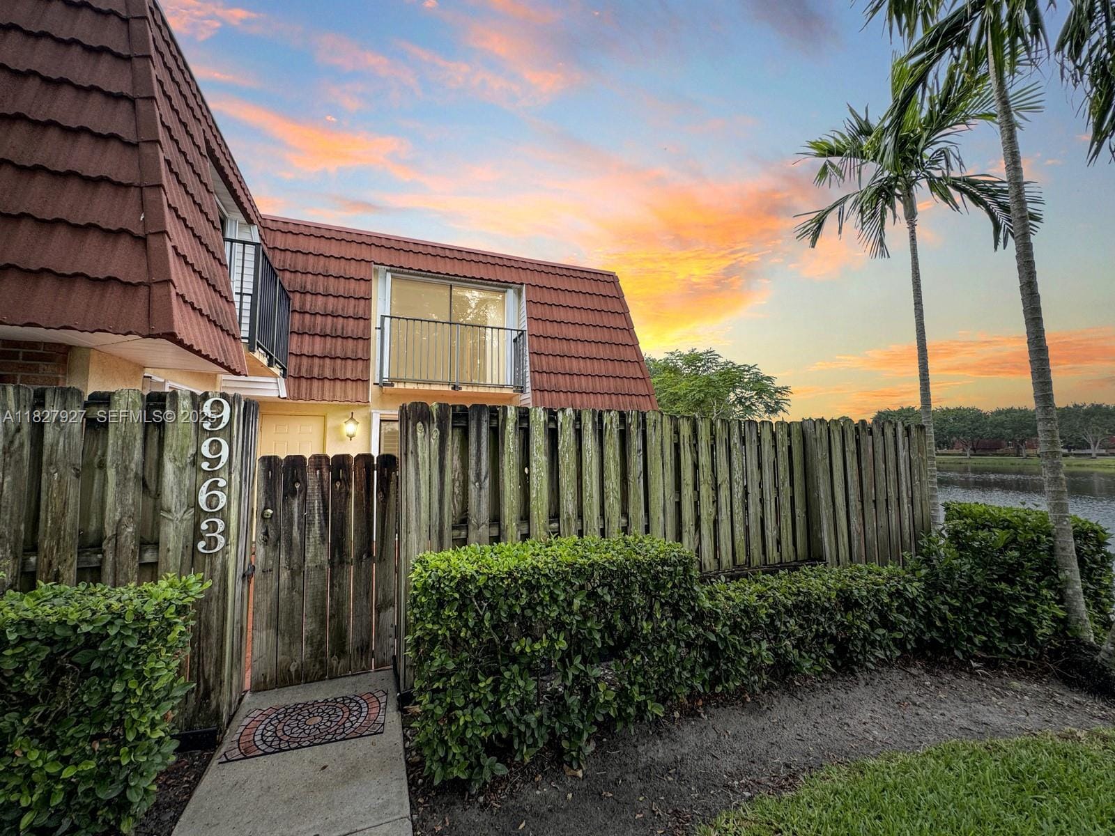 9963 NW 6th Court, Plantation, FL 33324