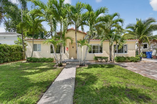 1309 SW 19th Avenue, sold in Shady Banks, Fort Lauderdale, FL