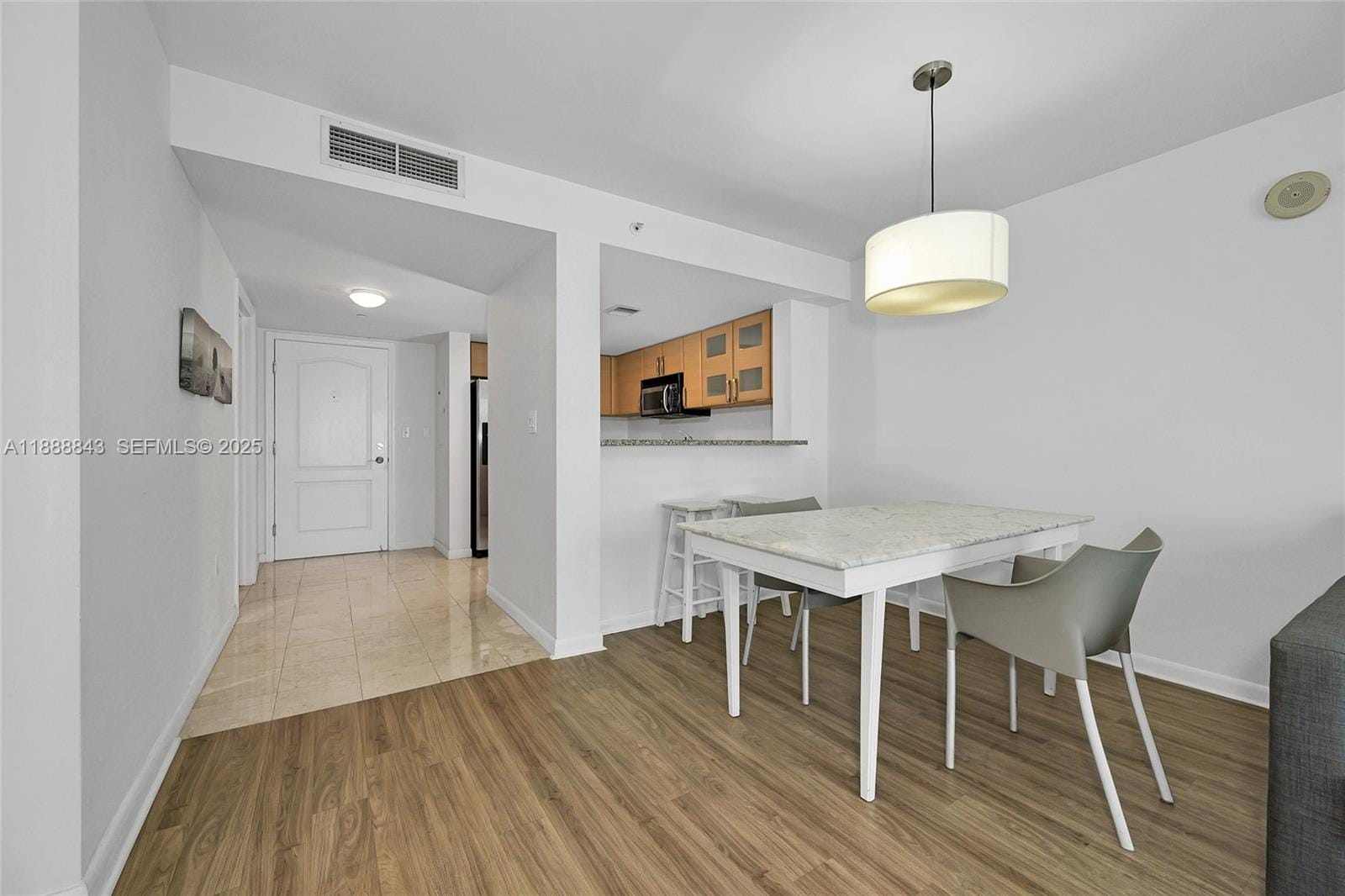 2101 Brickell Avenue 905 — photo 11