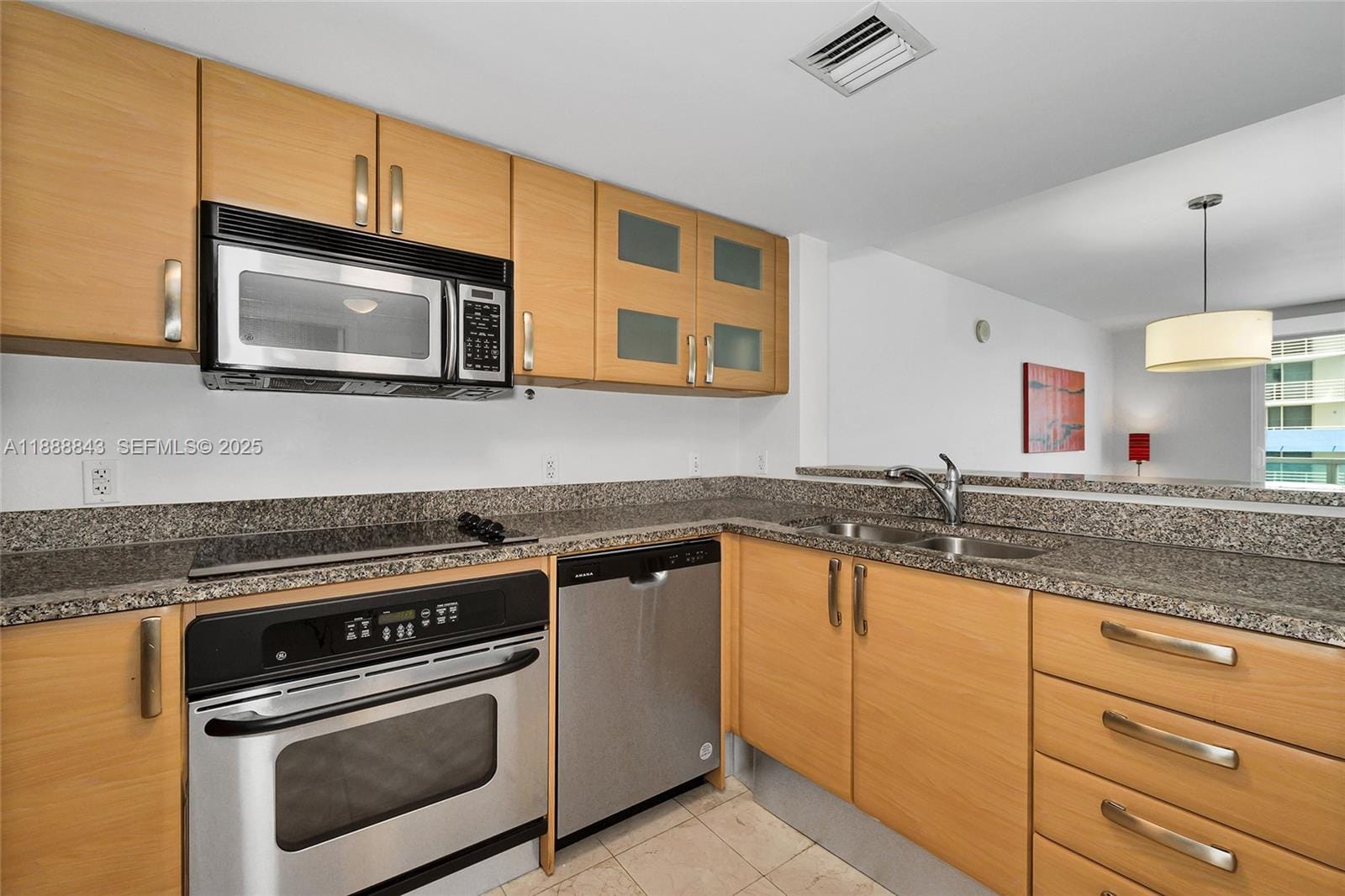 2101 Brickell Avenue 905 — photo 4
