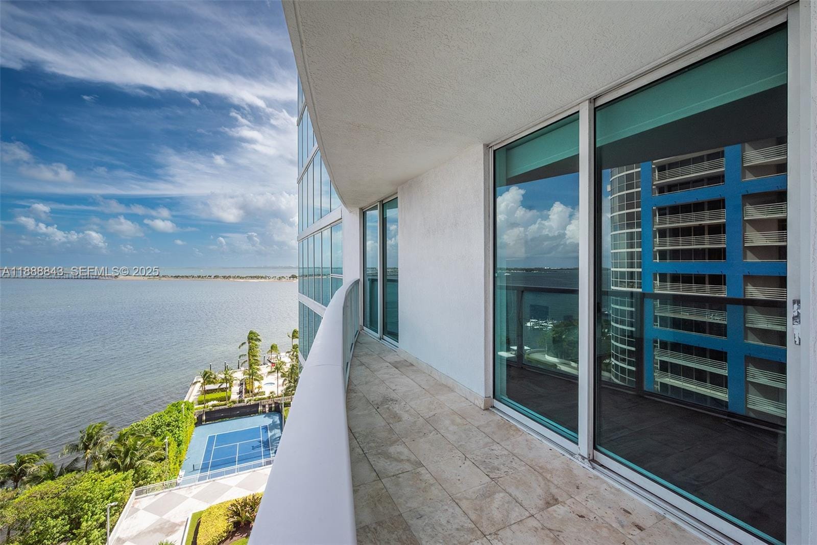 2101 Brickell Avenue 905 — photo 8