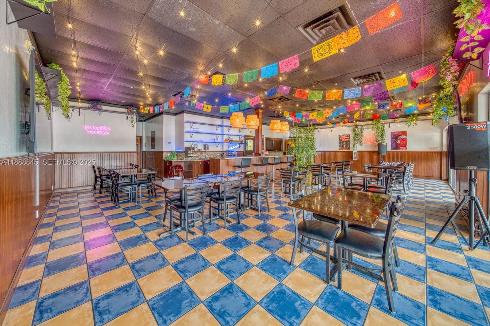 Restaurant and Bar Restaurant And Bar For Sale On N Pine Island Road In Tamarac/Sunrise — photo 1