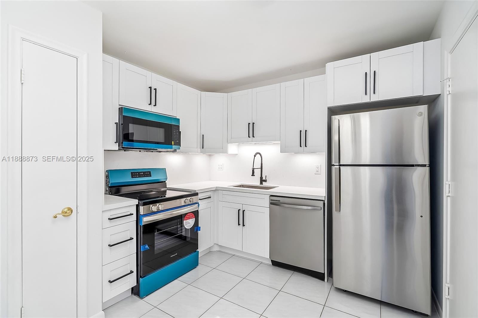 4851 NW 21st Street 512, Lauderhill, FL 33313 photo 3