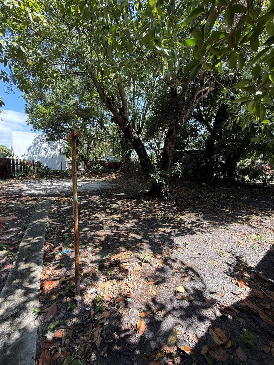 1239 NW 31st Street, Miami, FL 33142 photo 15