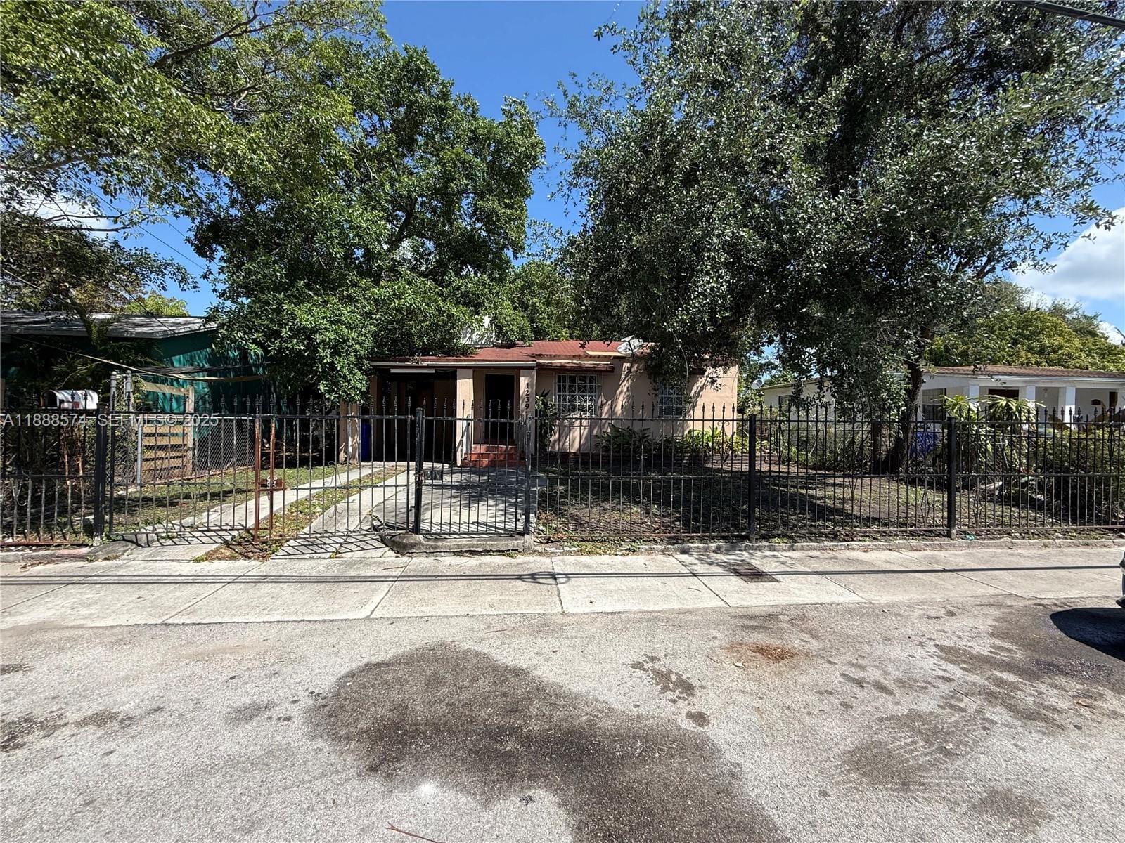 1239 NW 31st Street, Miami, FL 33142 photo 3