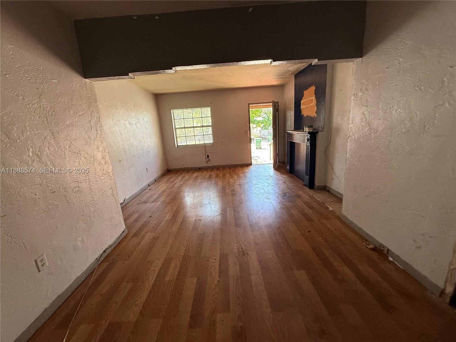 1239 NW 31st Street, Miami, FL 33142 photo 6
