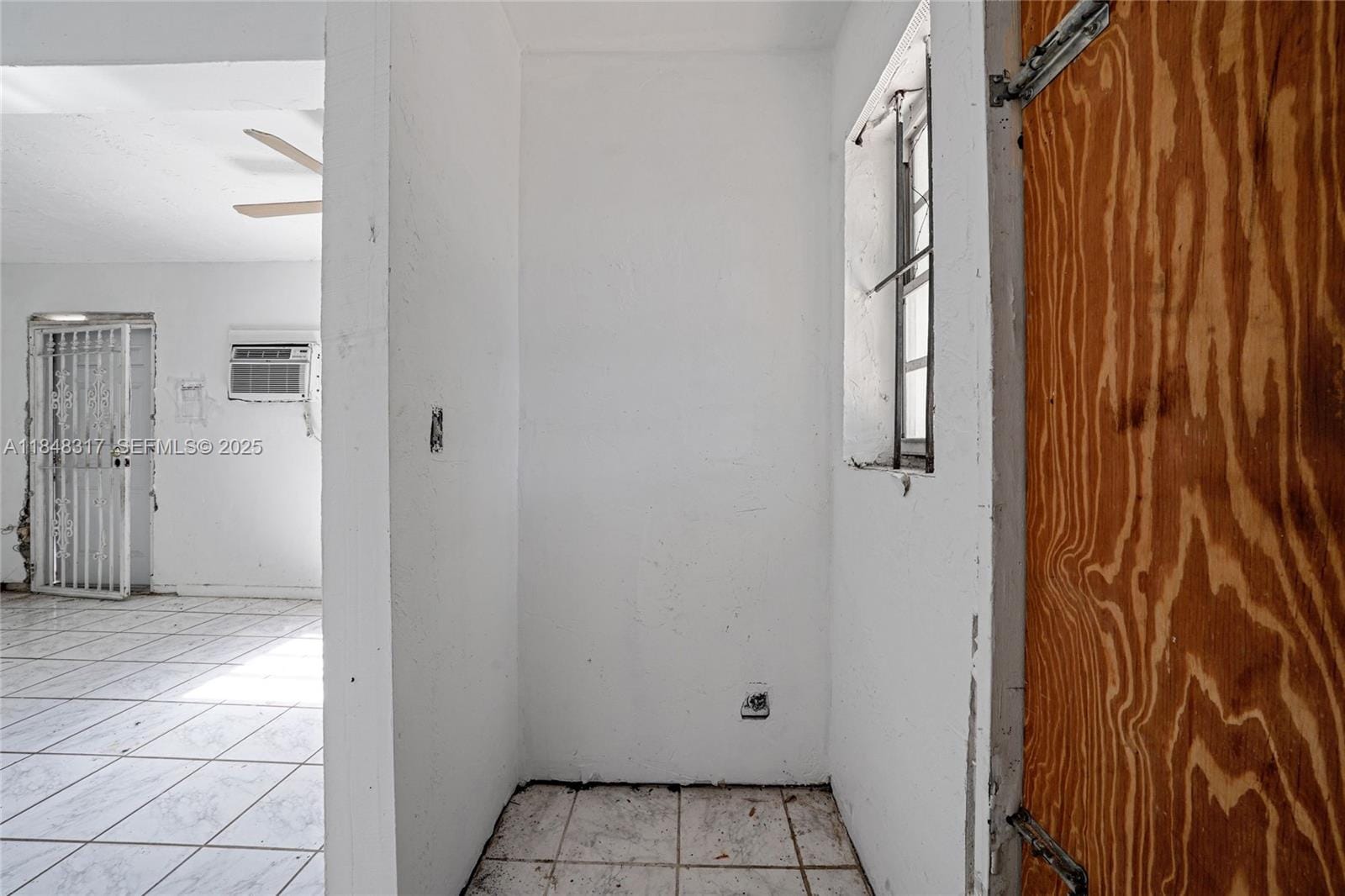 2481 NW 139th Street, Opa-Locka, FL 33054 photo 11