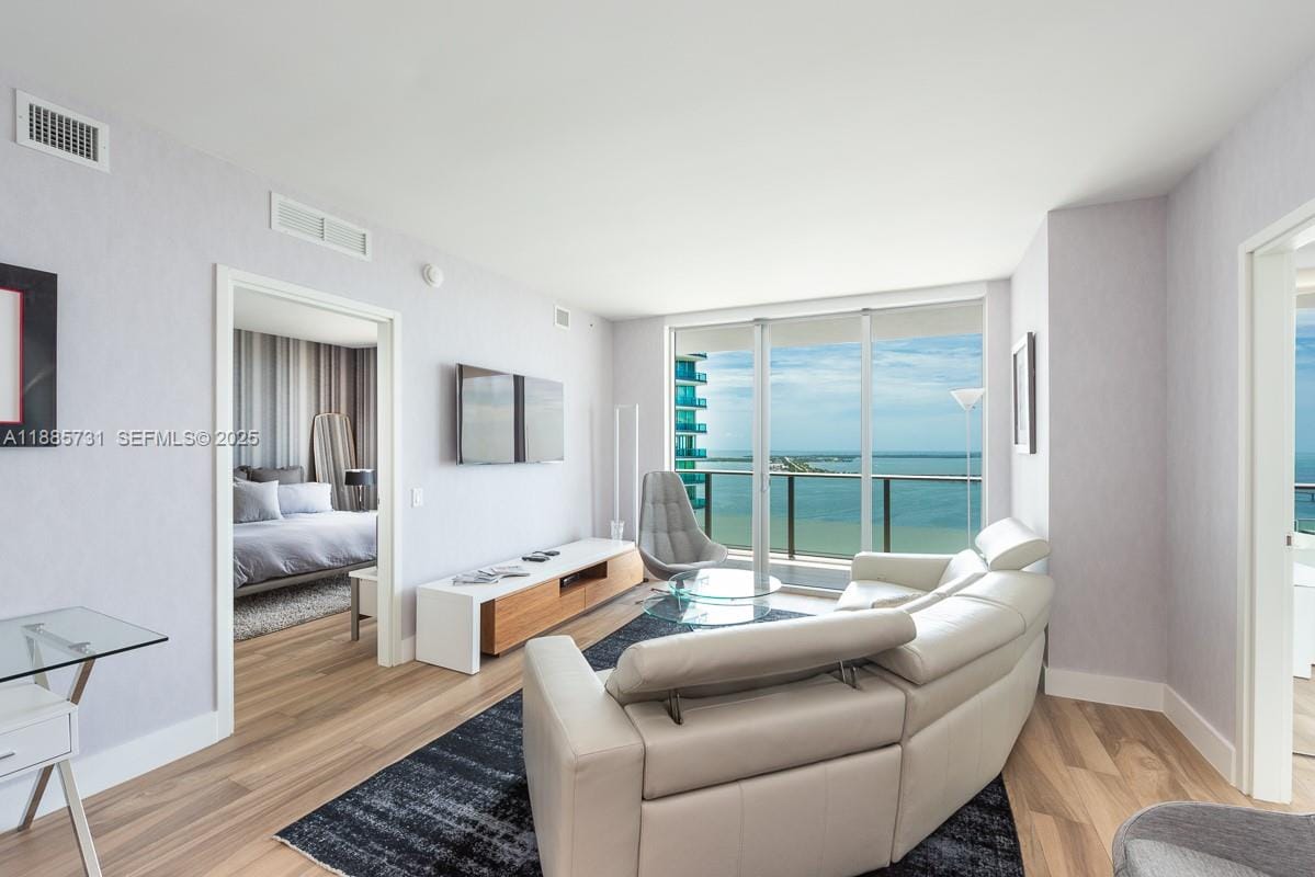 1300 Brickell Bay Drive 3205, Miami, FL 33131 photo 2