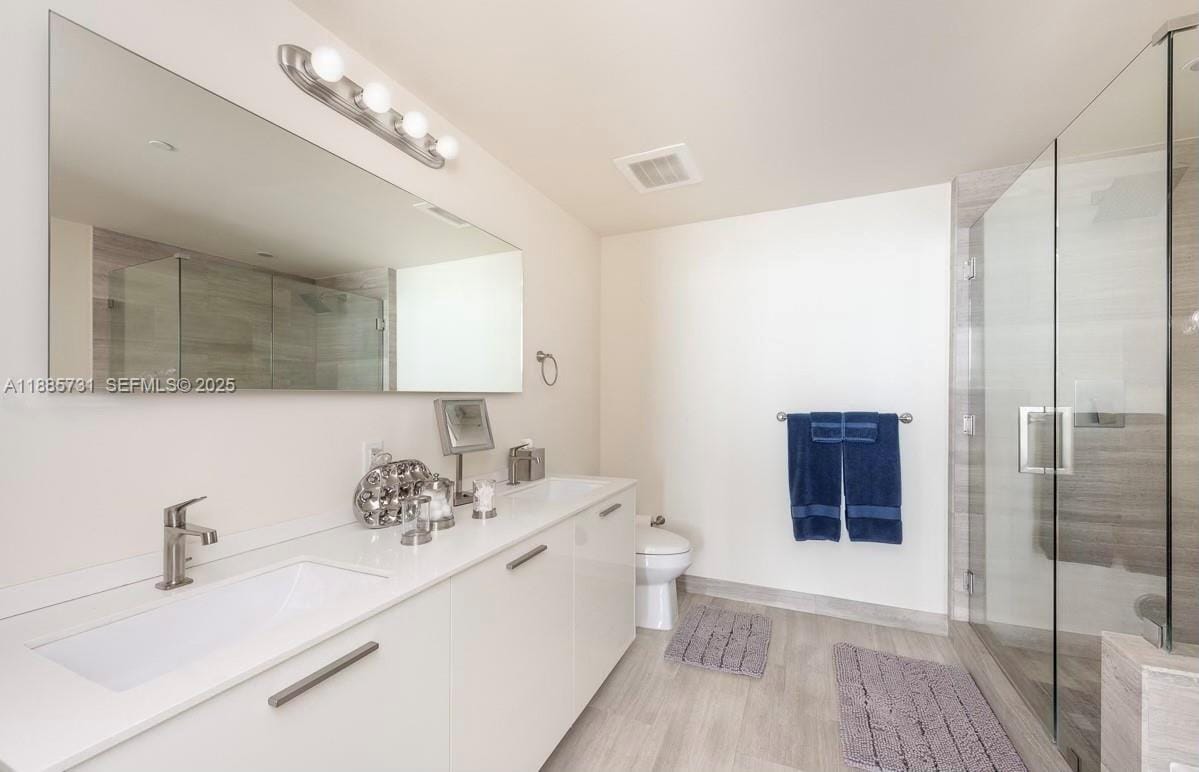 1300 Brickell Bay Drive 3205, Miami, FL 33131 photo 21
