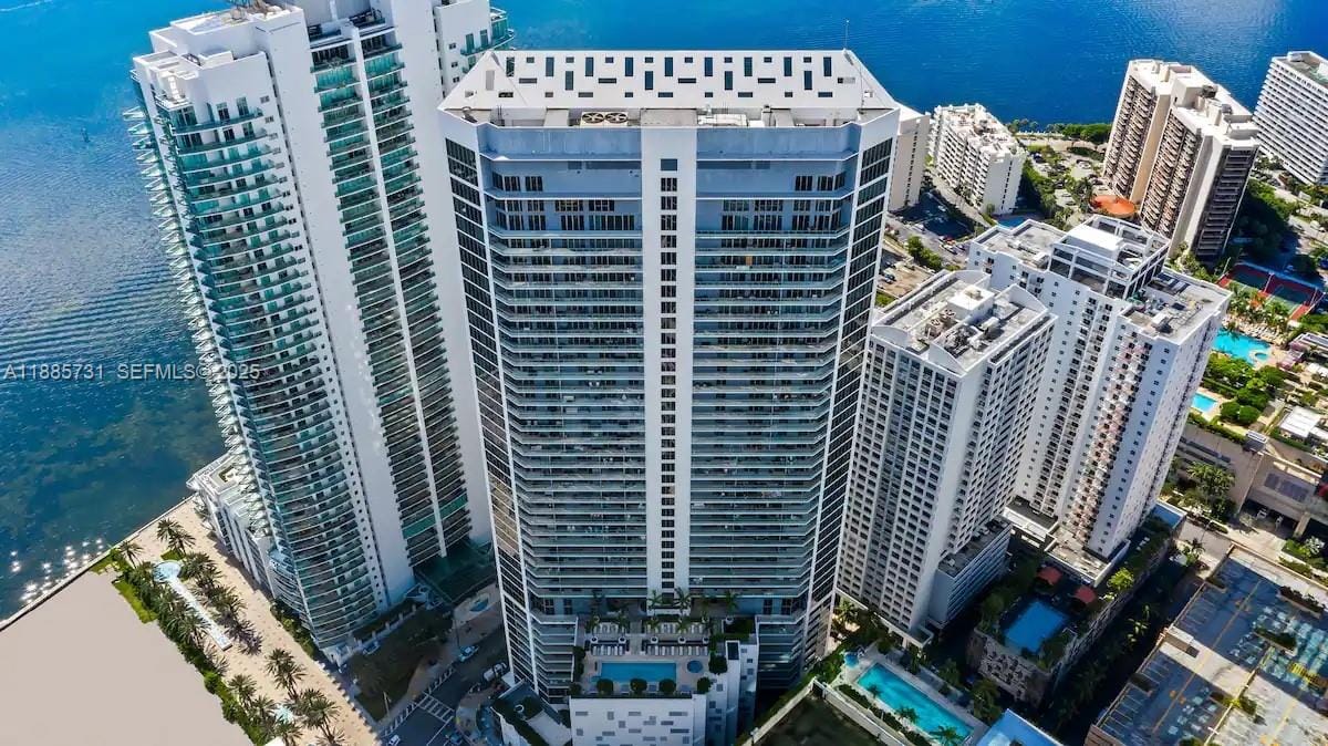 1300 Brickell Bay Drive 3205, Miami, FL 33131 photo 27