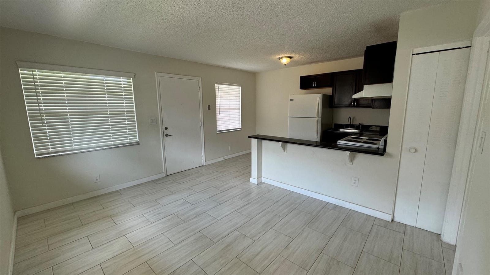 5150 NE 6 Avenue 132 — photo 2