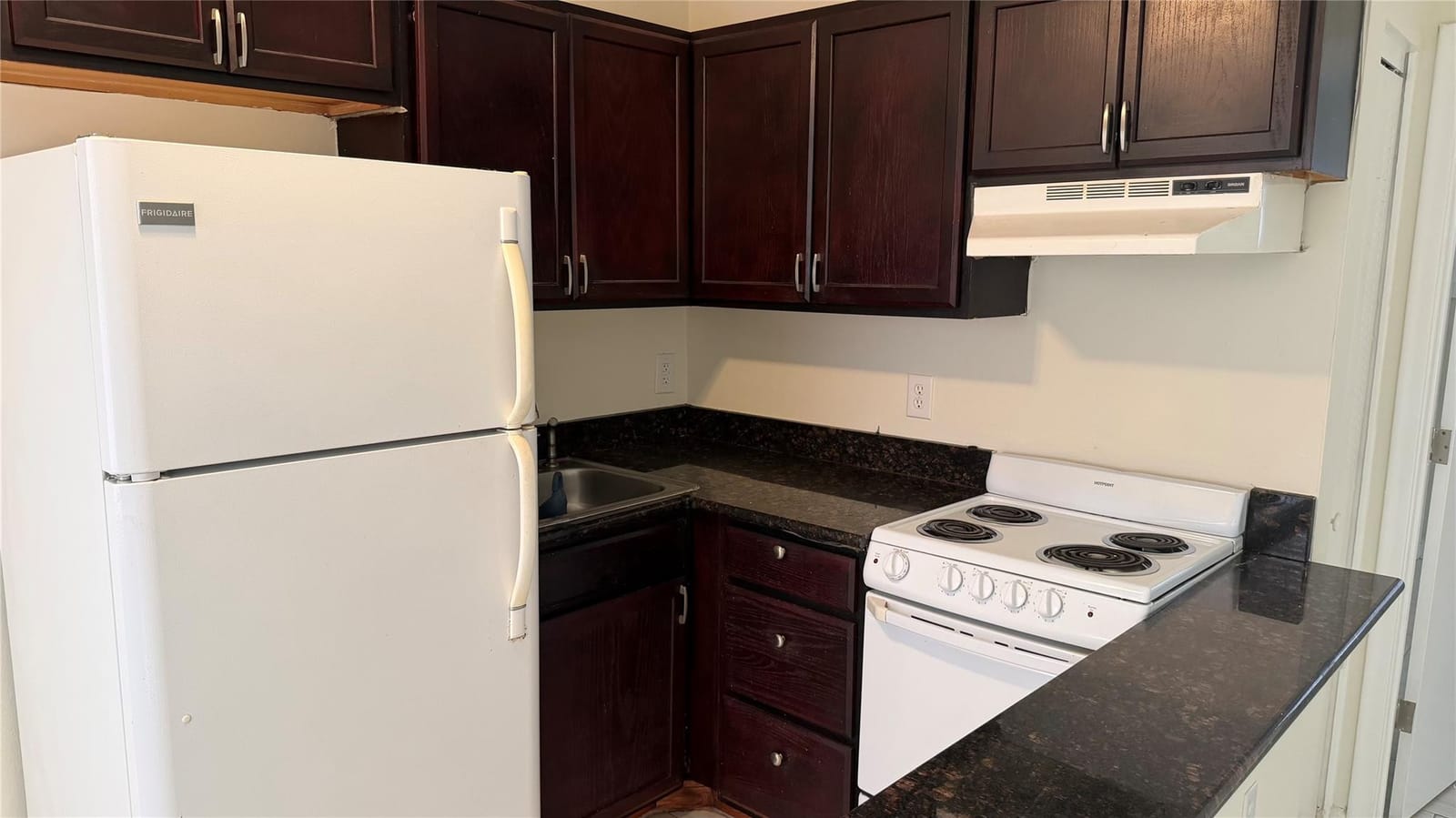 5150 NE 6 Avenue 132 — photo 3