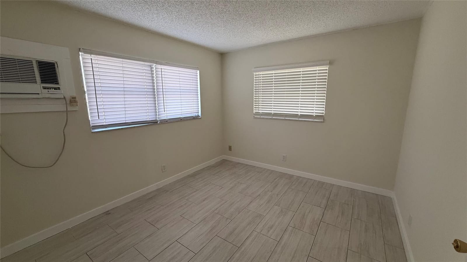 5150 NE 6 Avenue 132 — photo 9