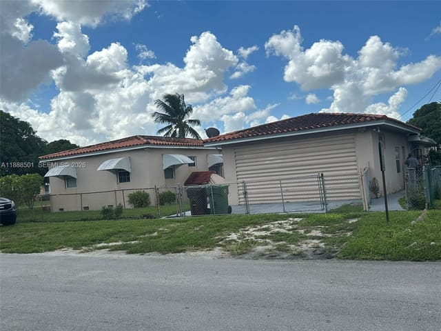 265 W 55th Street, sold in Palm Springs Amd, Hialeah, FL