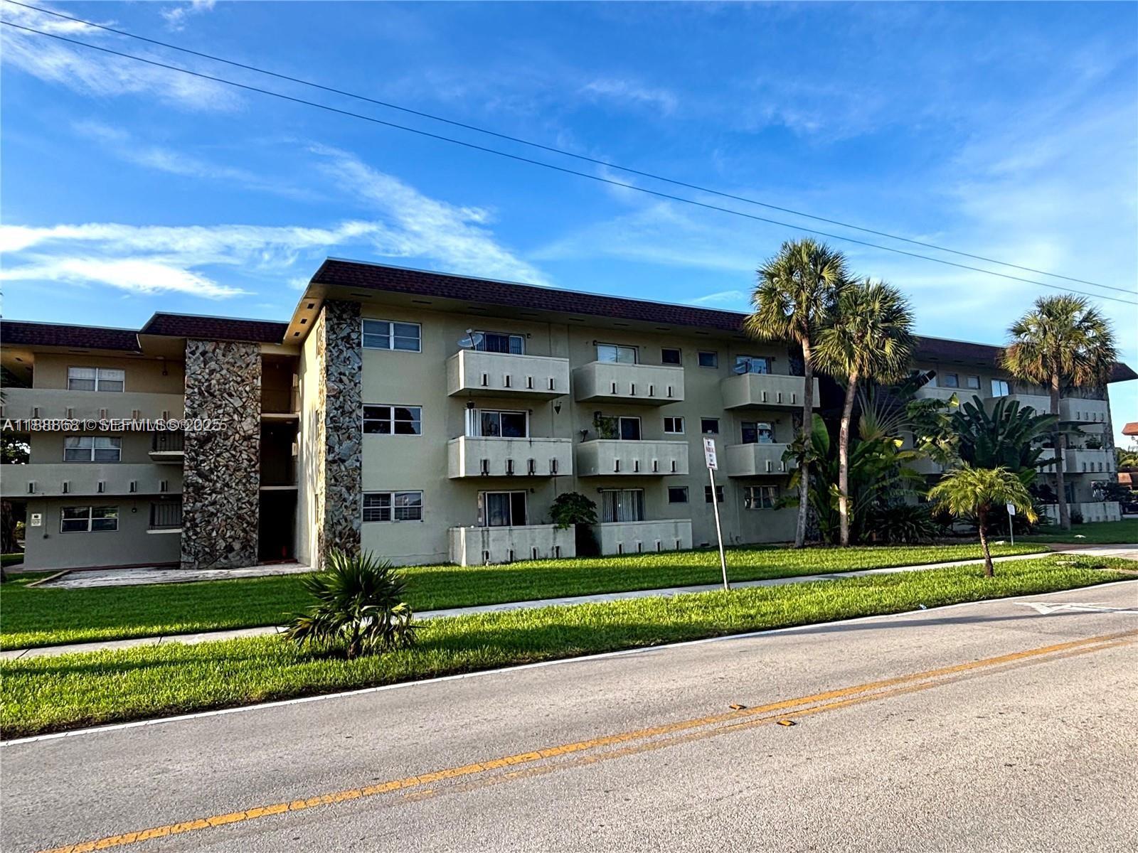 7505 SW 82nd Street 318, Miami, FL 33143, Miami