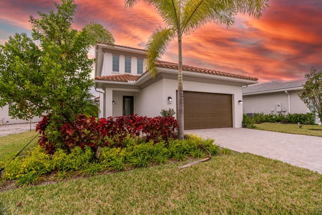 259 SE Via Bisento, Port St. Lucie, FL 34952