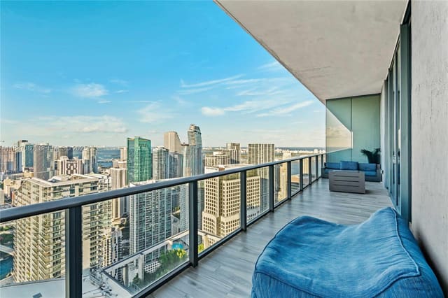 801 S Miami Avenue PH5704, Miami, FL 33130