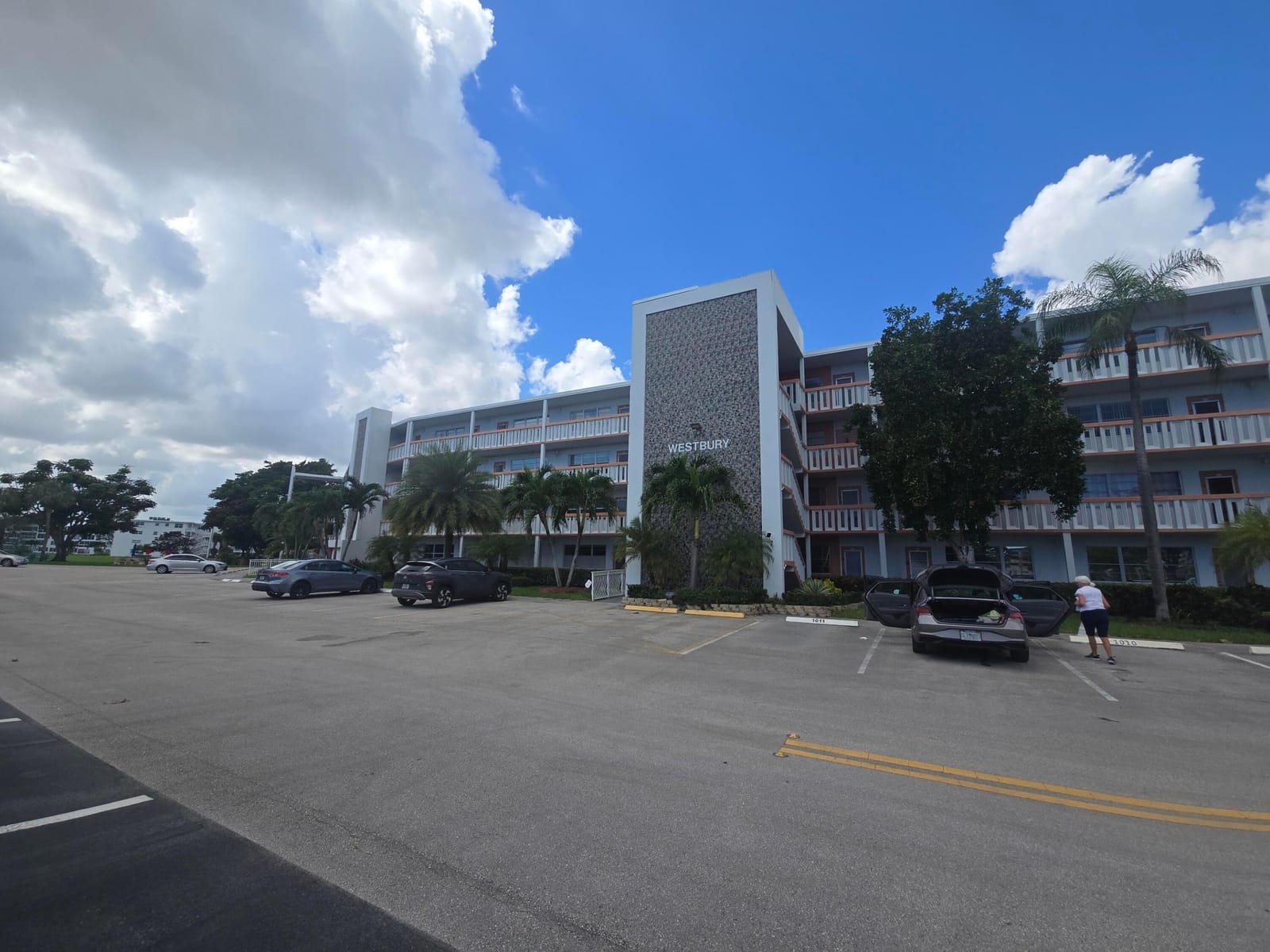 2010 Westbury F 2010, Deerfield Beach, FL 33442 photo 19