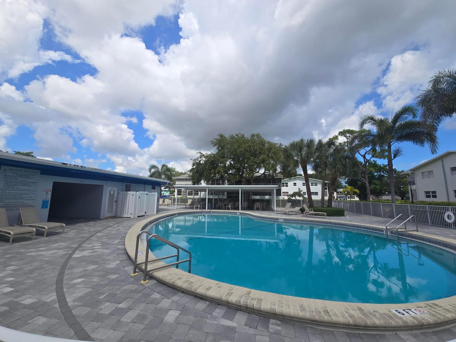 2010 Westbury F 2010, Deerfield Beach, FL 33442 photo 27
