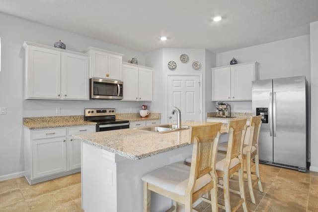 10568 SW Cambria Lane, sold in Tradition Plat No 20 - The Preserve - Phase 1, Port St Lucie, FL