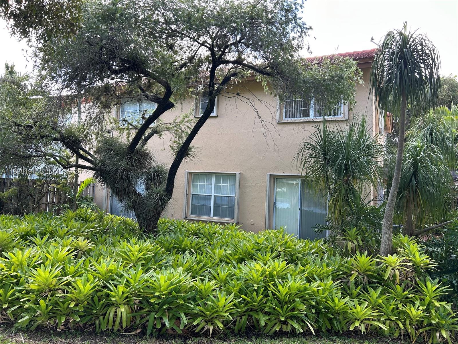 10889 SW 149th Place, Miami, FL 33196 photo 2