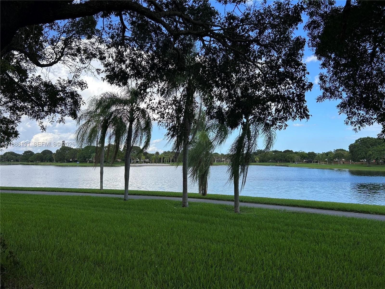 10889 SW 149th Place, Miami, FL 33196 photo 7