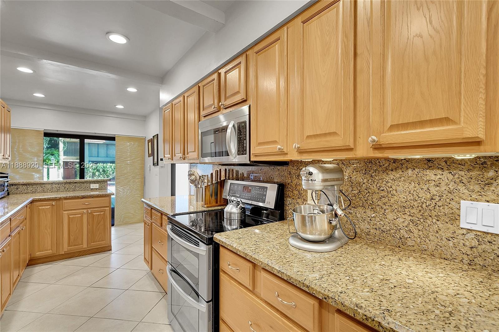 750 E Coco Plum Circle 8, Plantation, FL 33324 photo 12