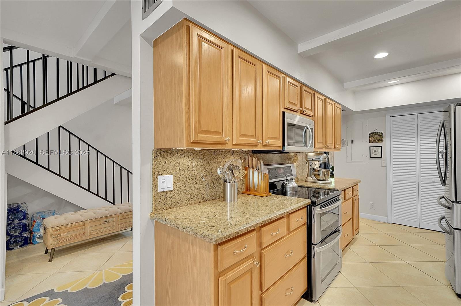 750 E Coco Plum Circle 8, Plantation, FL 33324 photo 13