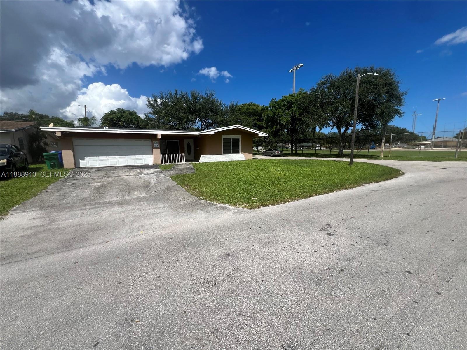 6301 SW 34th Street, Miramar, FL 33023 photo 2