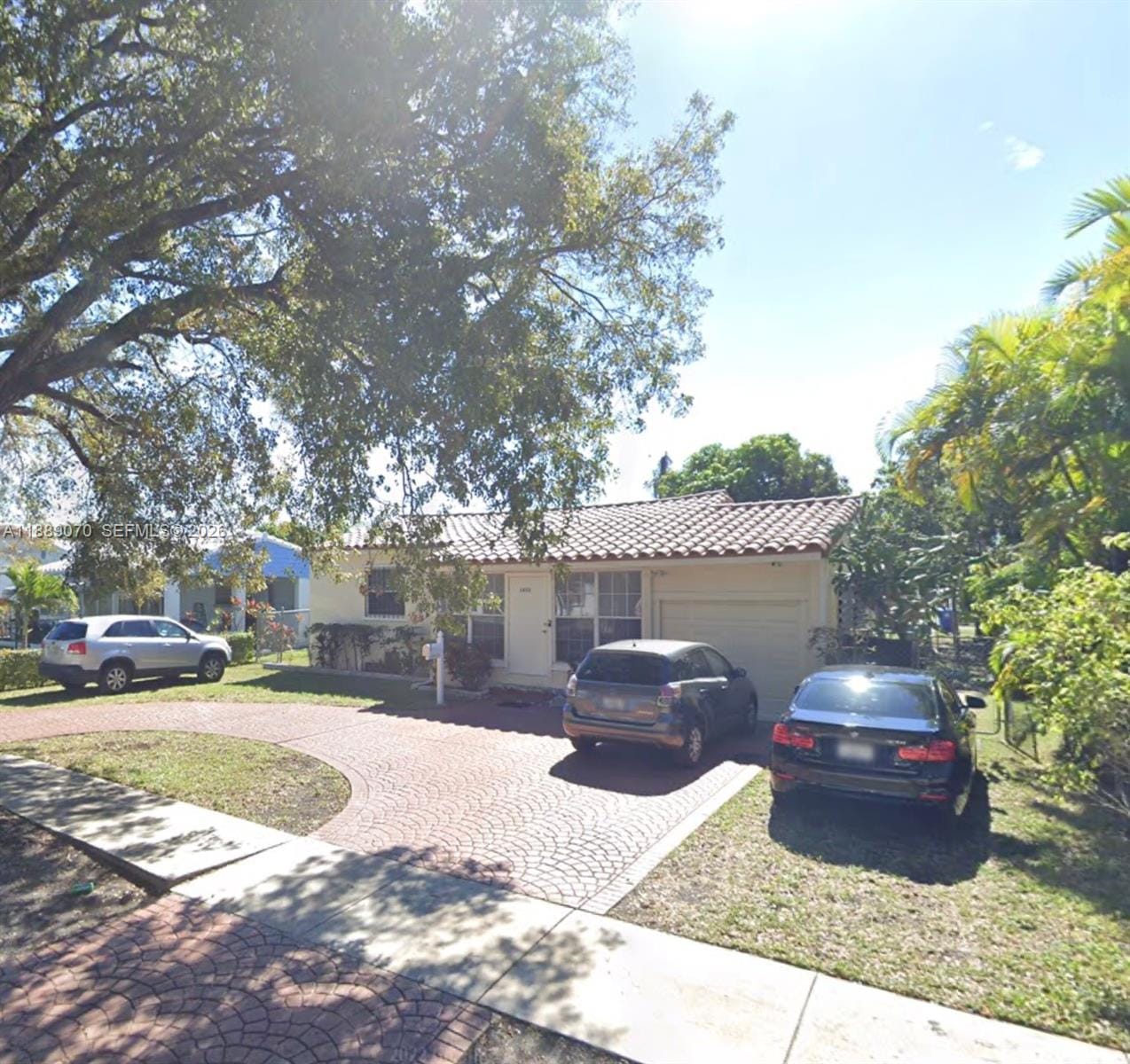 1852 Fletcher Street — photo 2