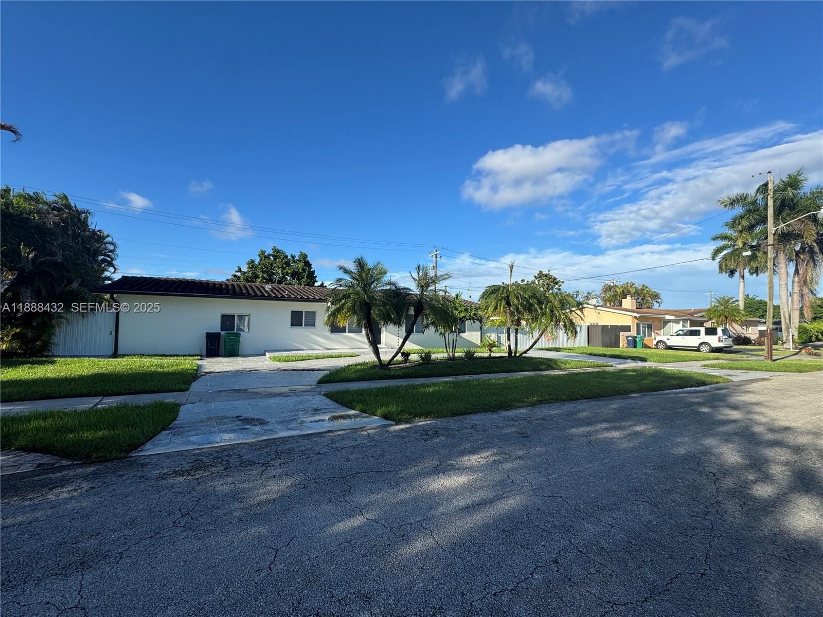 9335 SW 17th Street, Miami, FL 33165