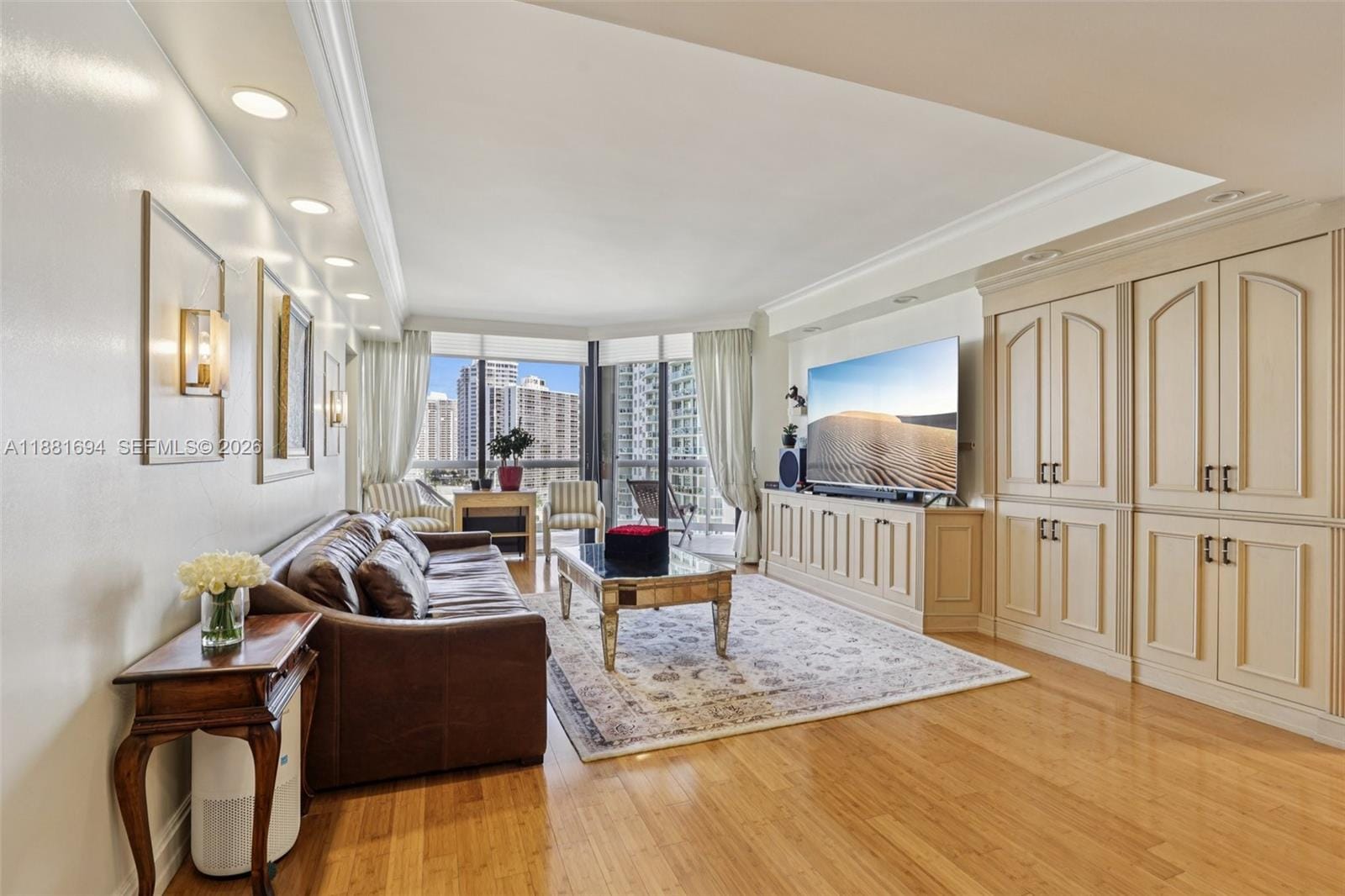 20191 E Country Club Drive 1102 — photo 3