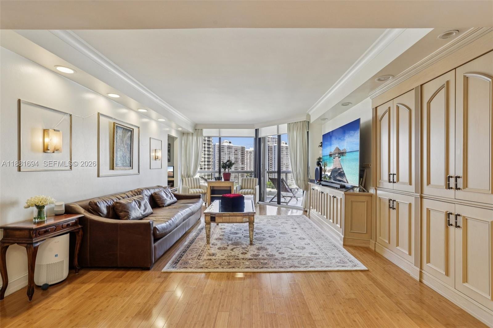 20191 E Country Club Drive 1102 — photo 5