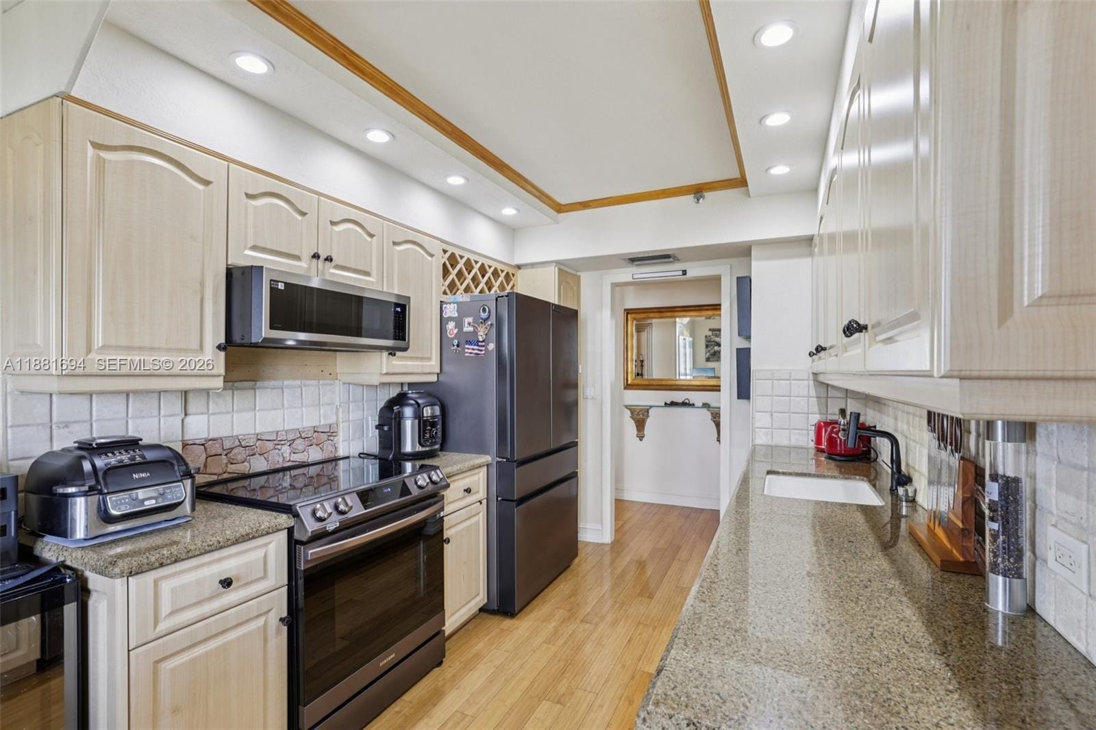 20191 E Country Club Drive 1102 — photo 9