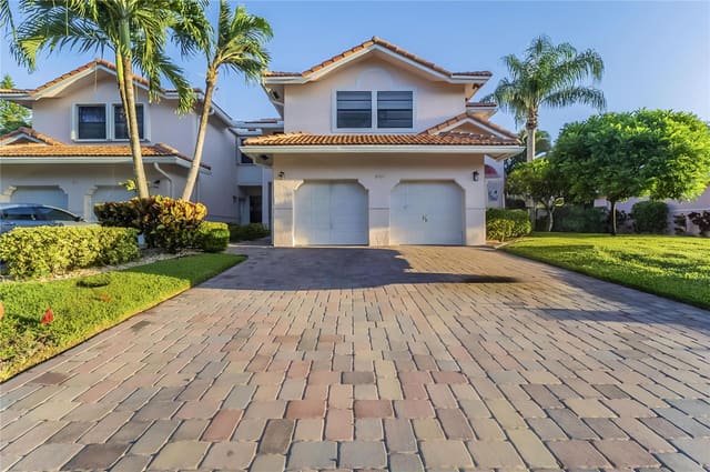 8705 Via Giula 1, sold in Villa San Remo Condo, Boca Raton, FL