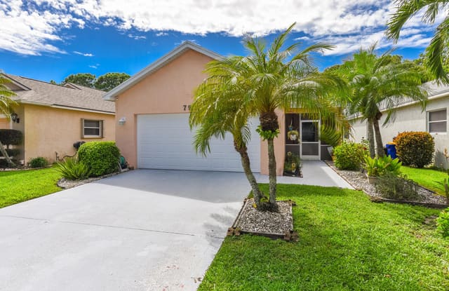 7922 SE Sugar Pines Way, sold in Sugar Pines, Hobe Sound, FL