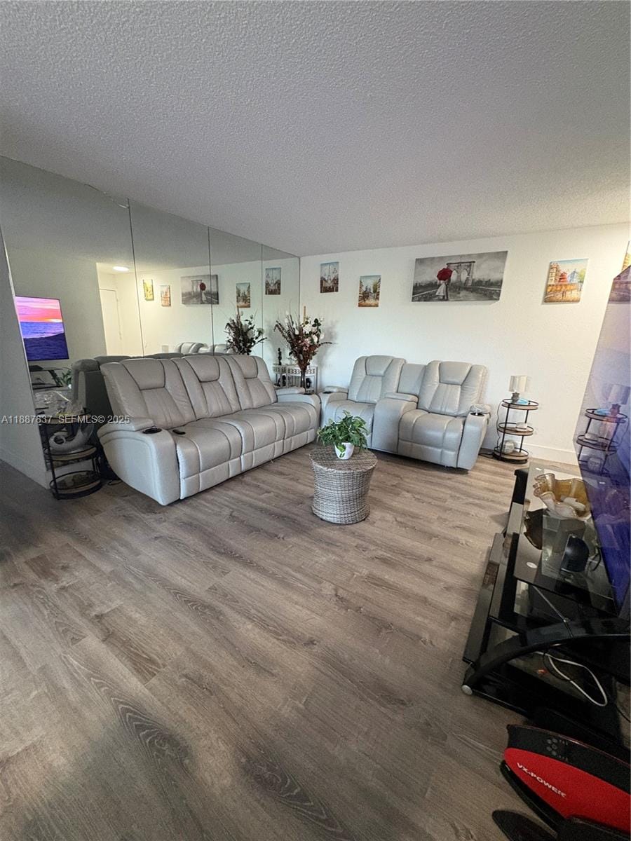 30 E 39th Street 325, Hialeah, FL 33013