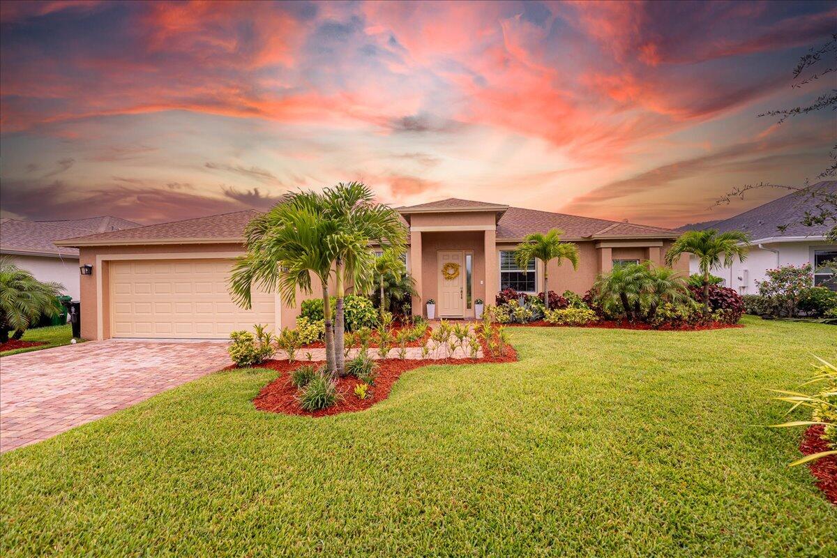 448 SW Vista Lake Drive, Port St. Lucie, FL 34953, Port St Lucie