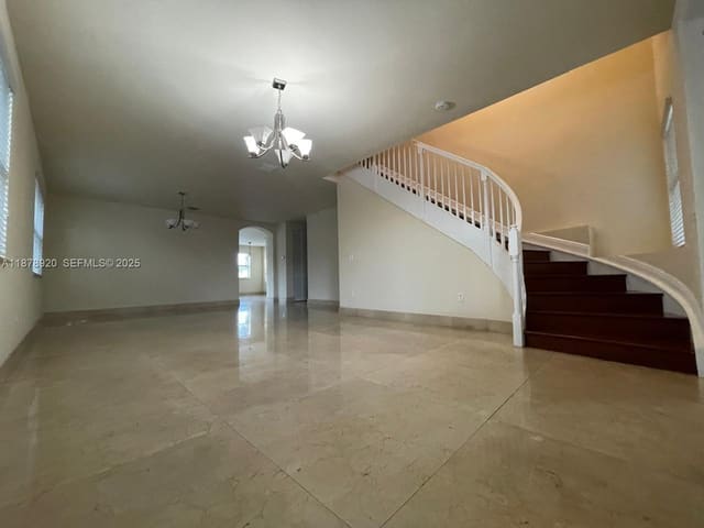 9895 NW 87th Terrace, Doral, FL