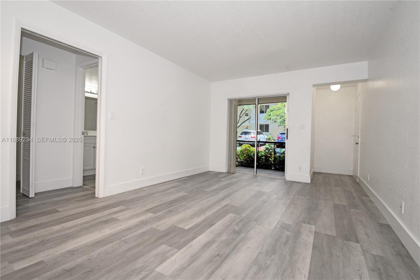 301 Gardens Drive 102 — photo 4