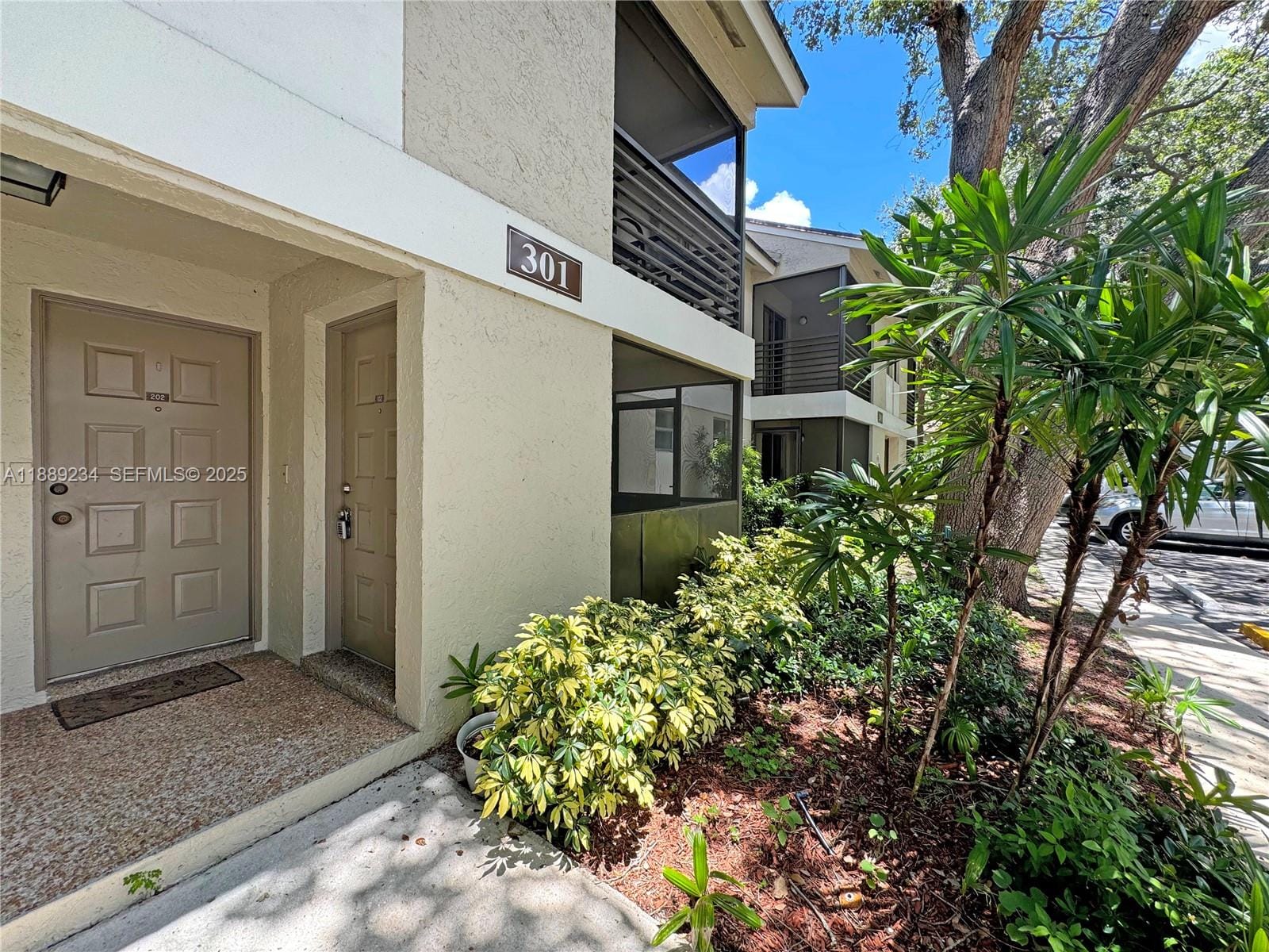 301 Gardens Drive 102 — photo 7