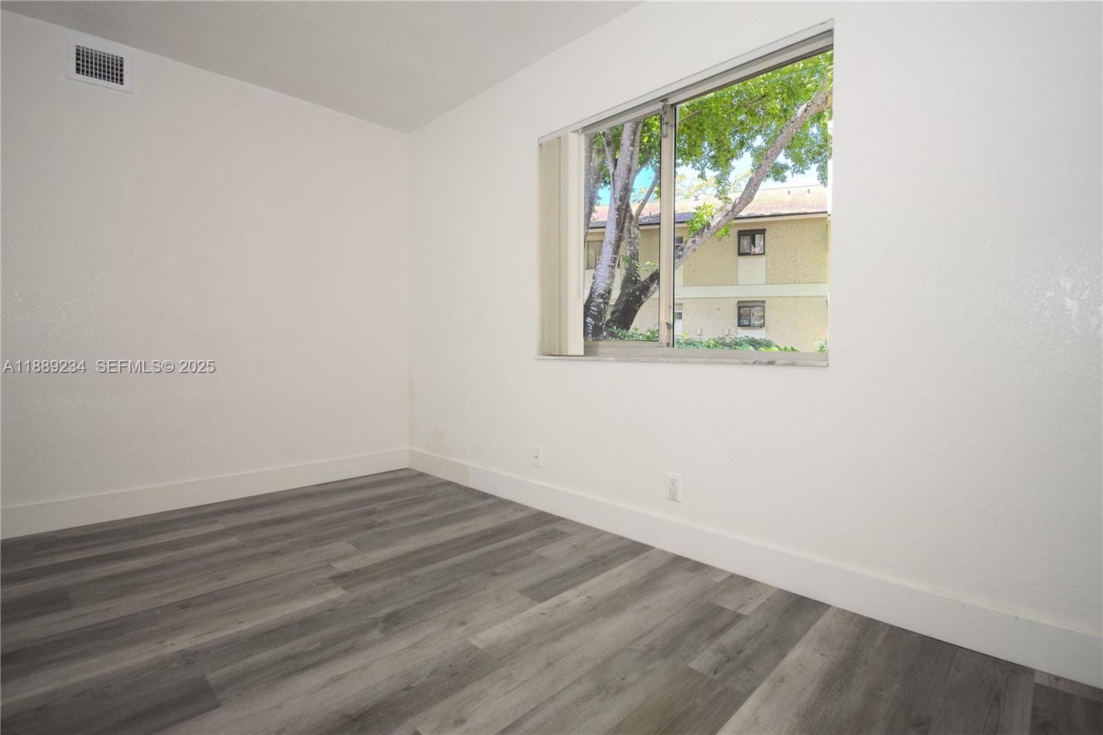 301 Gardens Drive 102 — photo 10