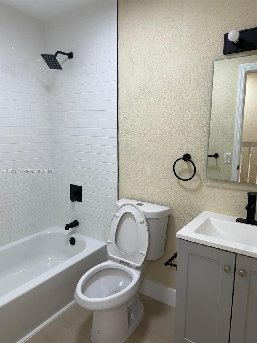 2310 W 60th Street 7-G — photo 4