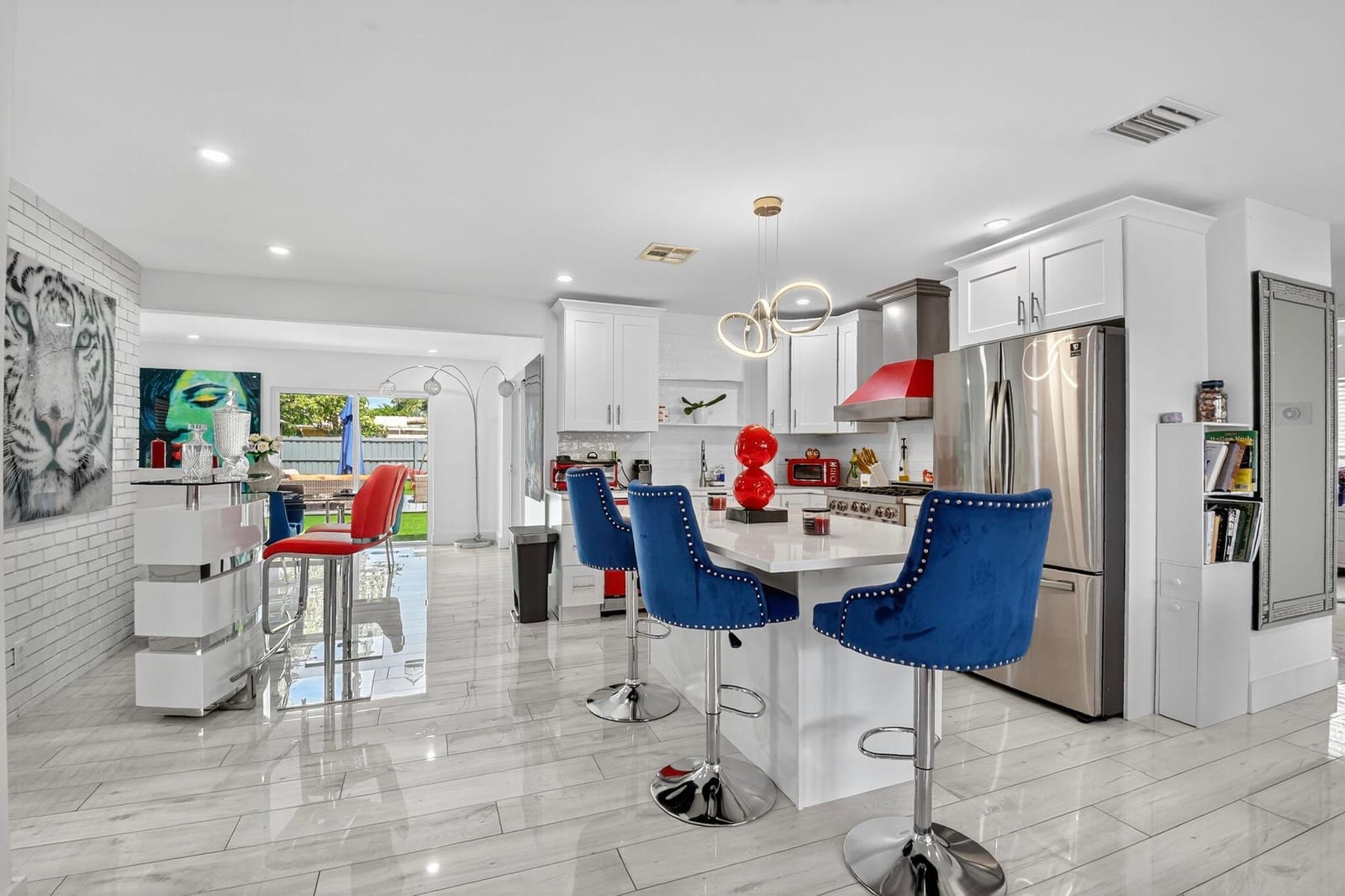449 SW 4th Avenue — photo 8